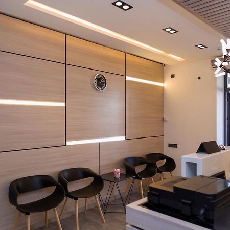 Hotel Iris Ташкент Екстериор снимка