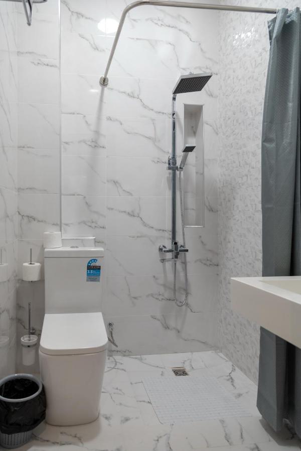 Hotel Iris Ташкент Екстериор снимка