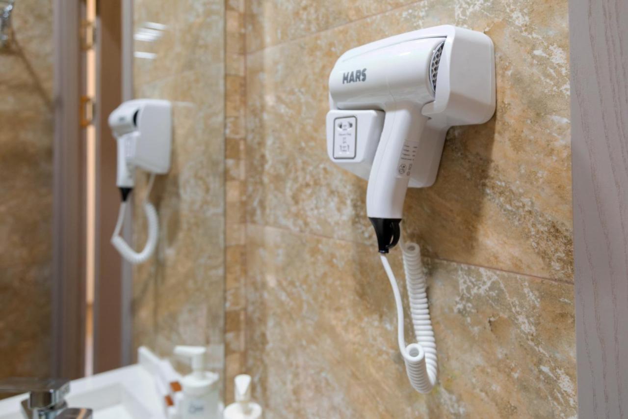 Hotel Iris Ташкент Екстериор снимка