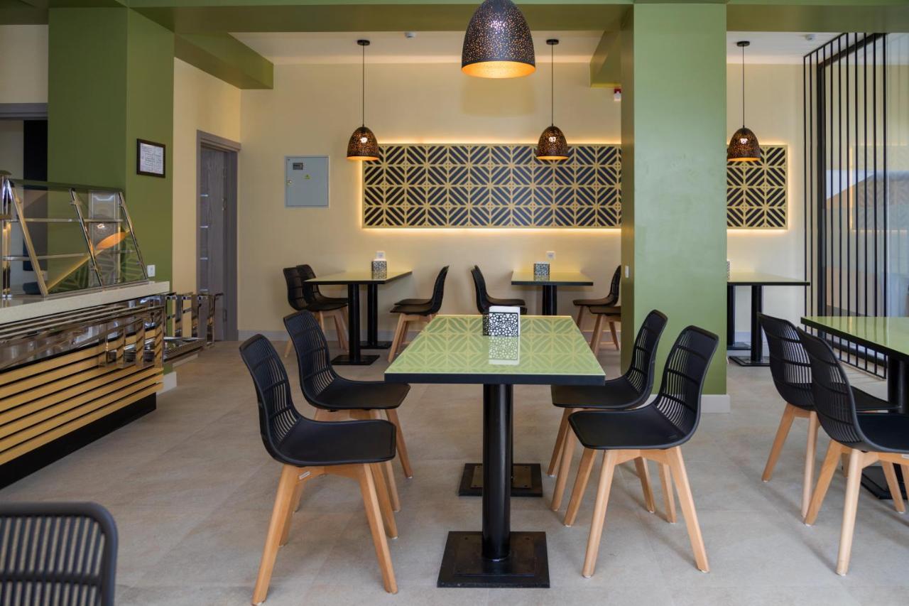 Hotel Iris Ташкент Екстериор снимка