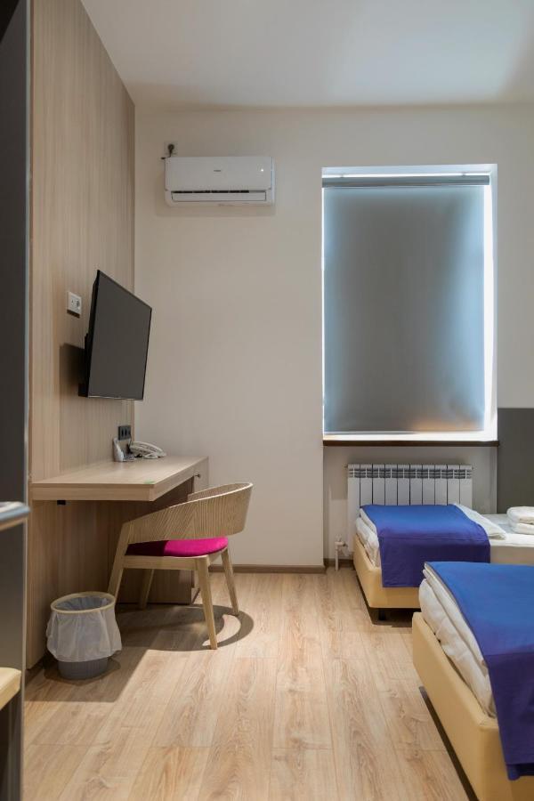 Hotel Iris Ташкент Екстериор снимка